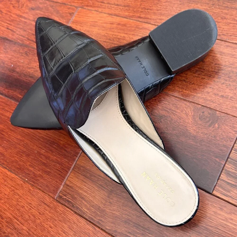 COLE HAAN Women's Piper Mule Shoe in Black Alligator Size 8 Leather Slip Ons - Picture 8 of 8